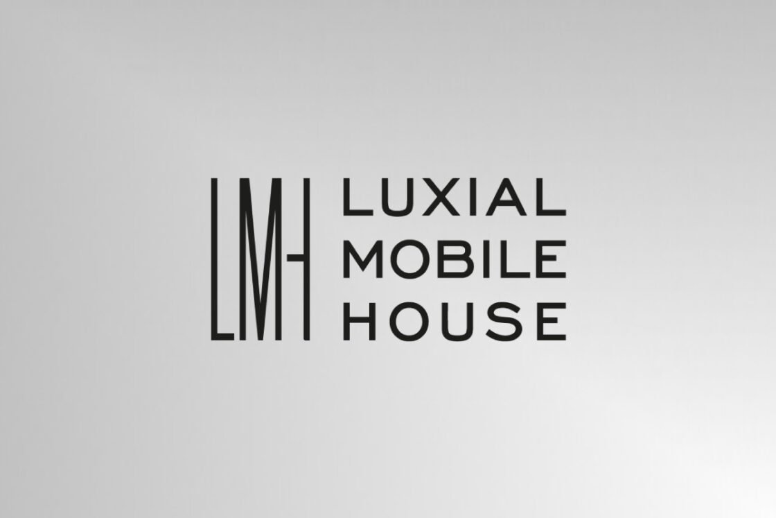 Luxial Mobile House